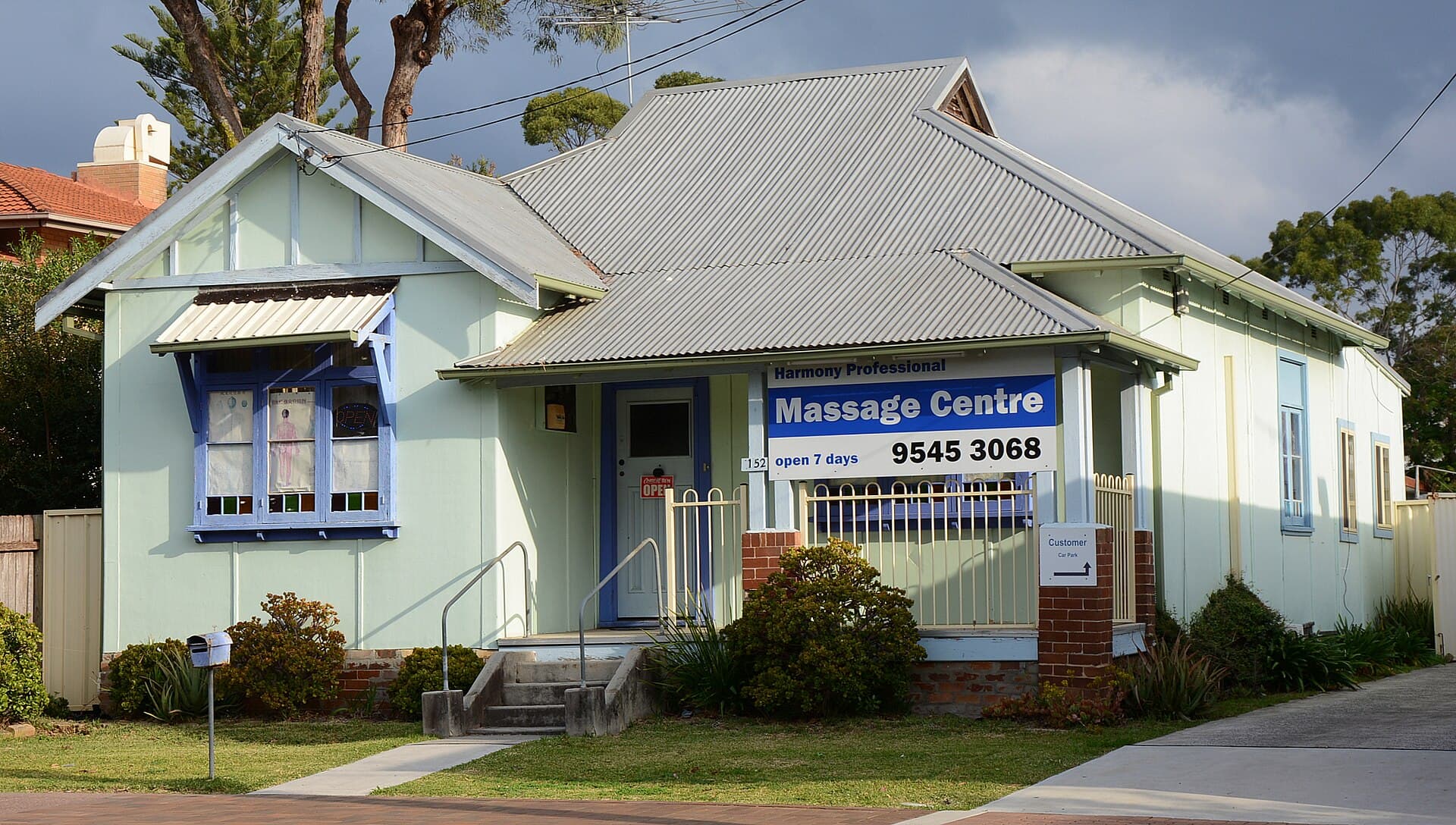 A fibro and weatherboard cottage on Flora Street, Sutherland